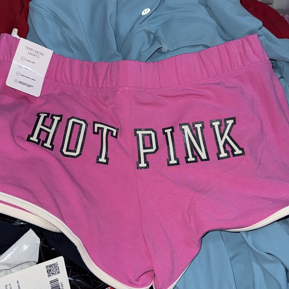 PINK Victoria's Secret pink logo shorts - Picture 5 of 5